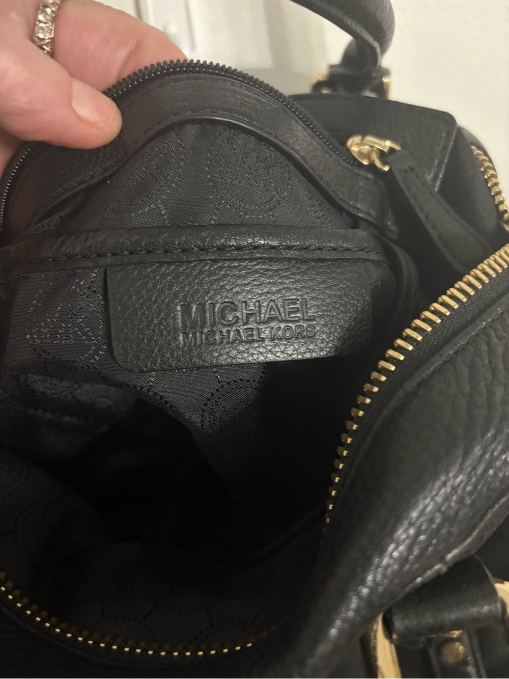 Michael Kors Black Bedfor Leather Satchel with Gold Hardware EUC - Picture 6 of 7